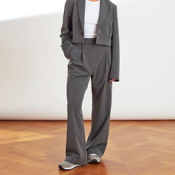 Djerf Avenue Favorite Pants - Picture 3 of 7